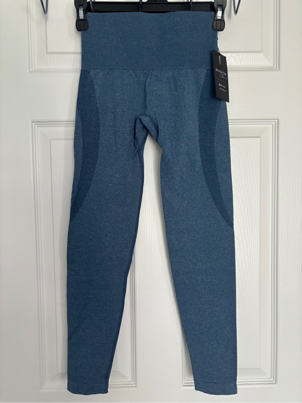 NWT NVGTN Seamless Contour Leggings XS